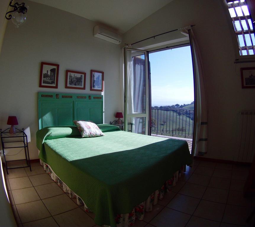 Agriturismo Valle Siriaca Castelnuovo Di Porto Exteriör bild